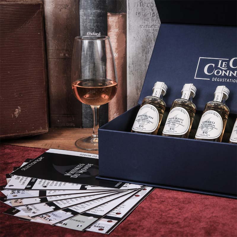 le club des connaisseurs coffret degustation whiskies du Monde - Hwayo