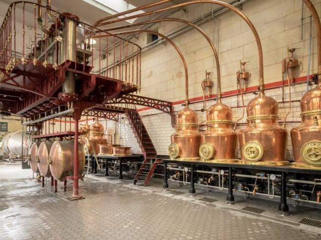 Comment le whisky est-il arrivé en France ? - Distillerie Combier - Le Club des Connaisseurs