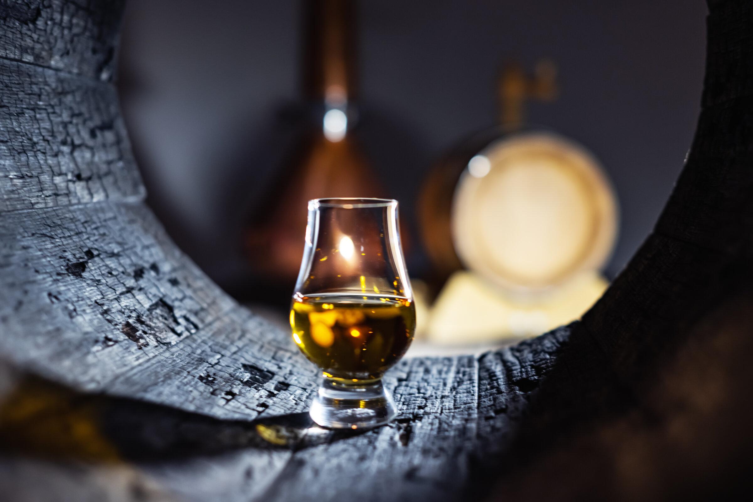 Comment-boire-du-whisky-Banniere-Le-Club-des-Connaisseurs